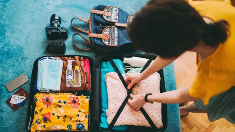 Packing essentials for Vanuatu, including light clothing and sunscreen for tropical weather.