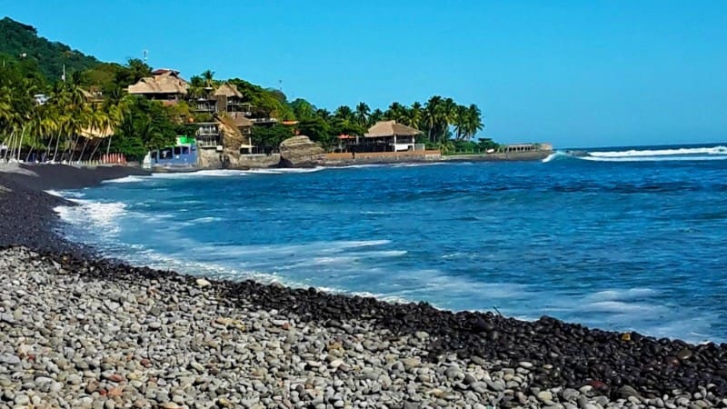 San Salvador Beach Guide: Top Spots And How To Get There 1 La Libertad Beach, famous for surf waves and local seafood.