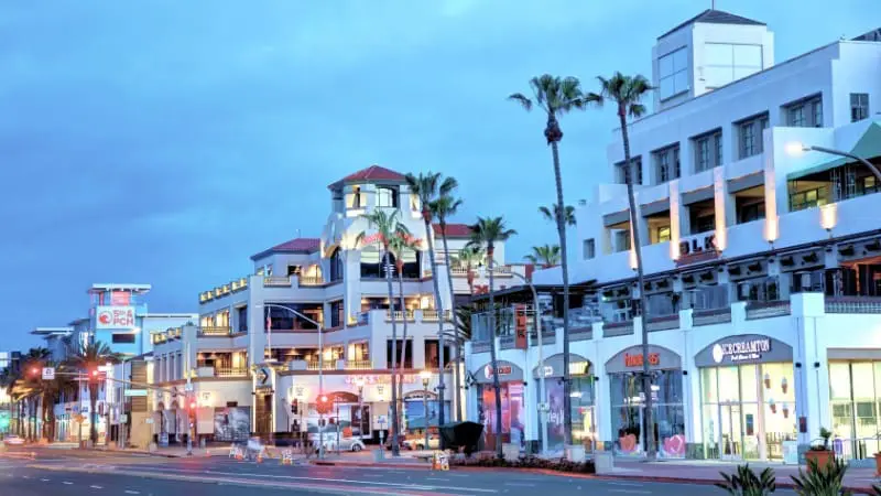 Huntington Beach, CA, a popular beach destination for 4th of July 2024.
