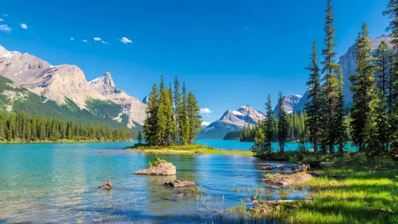 Banff National Park shows Canada's natural beauty, ideal for first-time travelers.