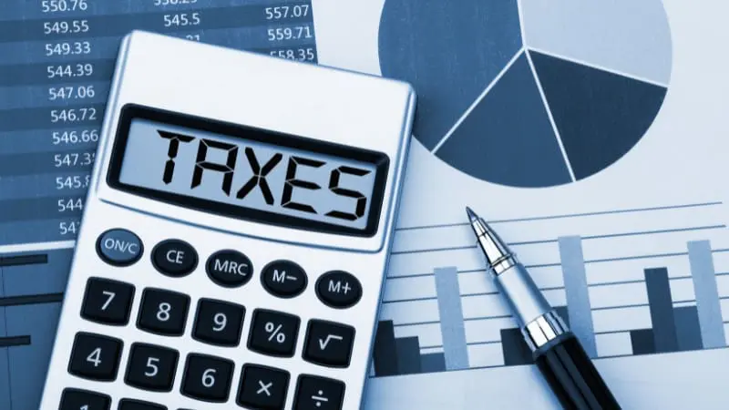 Calculating taxes while living in Dominica is straightforward with the right resources.