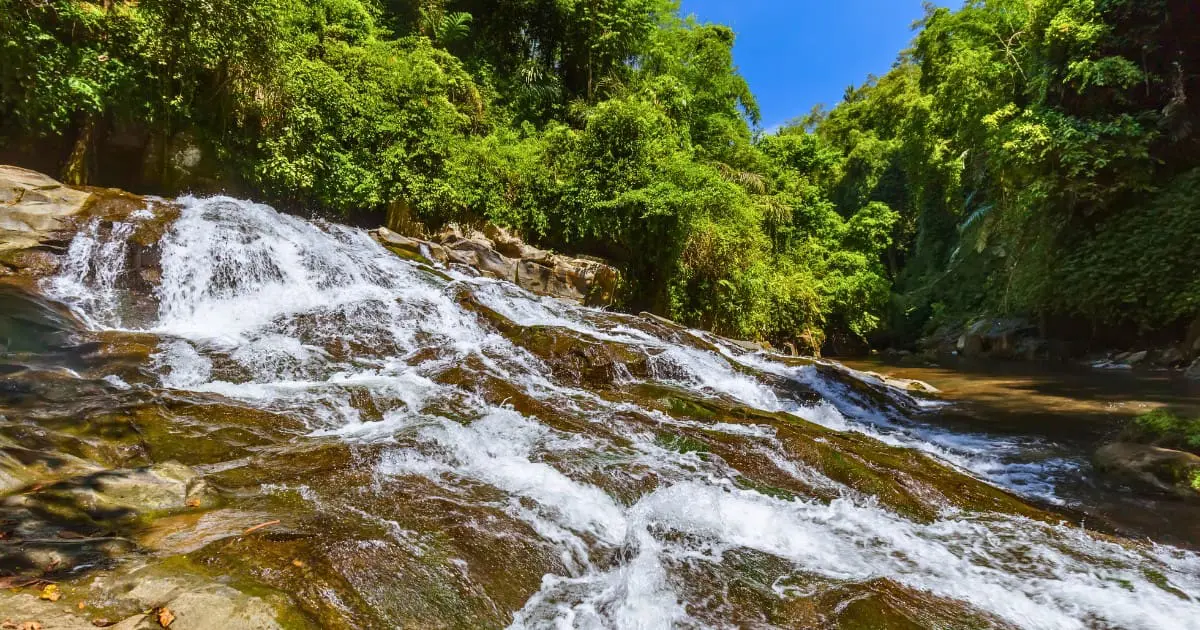 Goa Rang Reng Waterfall is another beautiful spot near Tegenungan Waterfall.