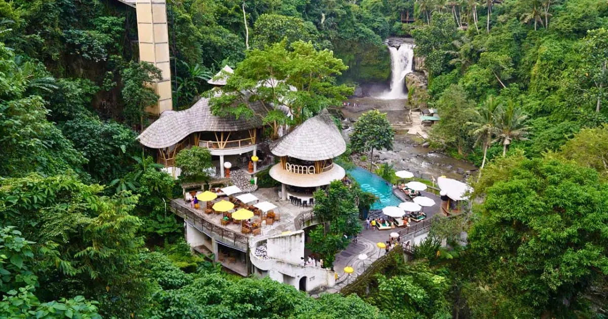 Dine at nearby restaurants with a stunning view of Tegenungan Waterfall.