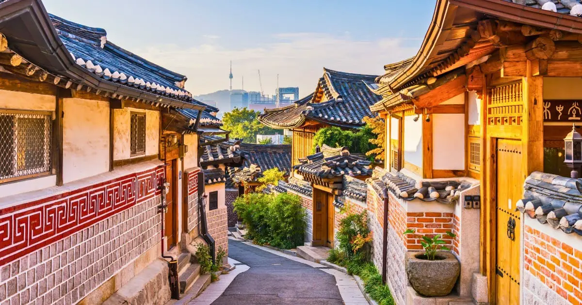 Top Day Trips From Seoul You Should Try In 2024 - Bukchon Hanok Village