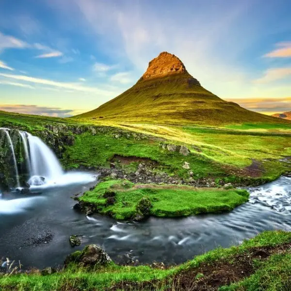 Visiting Iceland in October is ideal for enjoying cooler weather and autumn views.