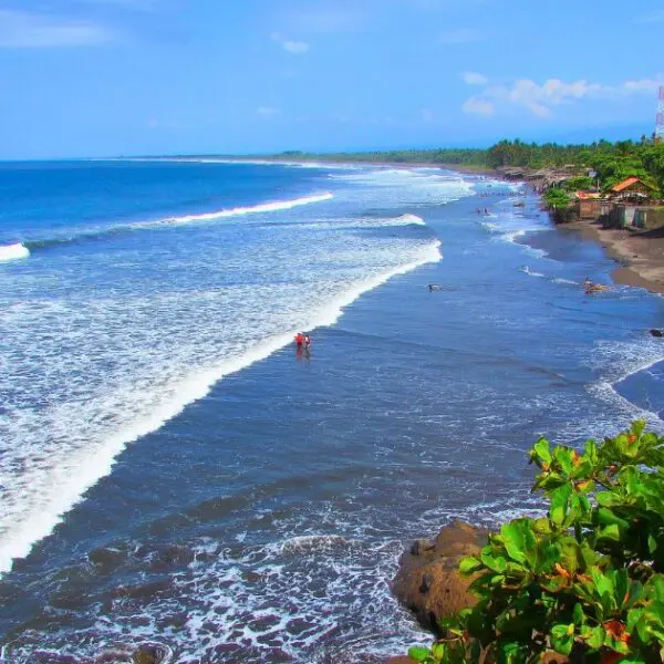San Salvador Beach at sunset with black sand, ideal for evening beach walks.