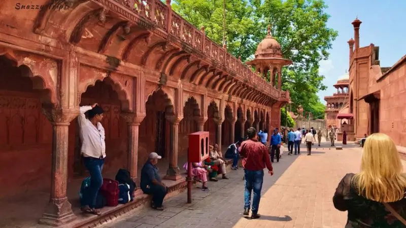View from Agra’s old Tajganj area with historic Mughal architecture.