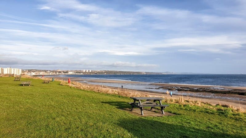 Takapuna Beach offers picturesque views and plenty of activities for visitors to enjoy during their stay.