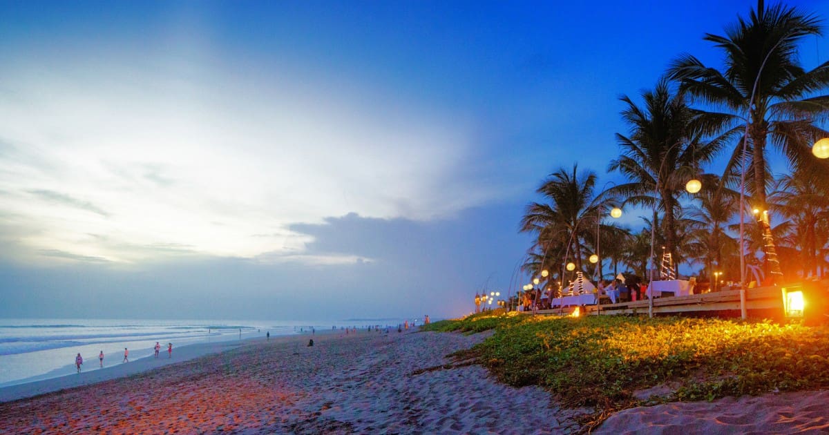 Stunning beach view in Bali, where you can find the best restaurants in Seminyak.