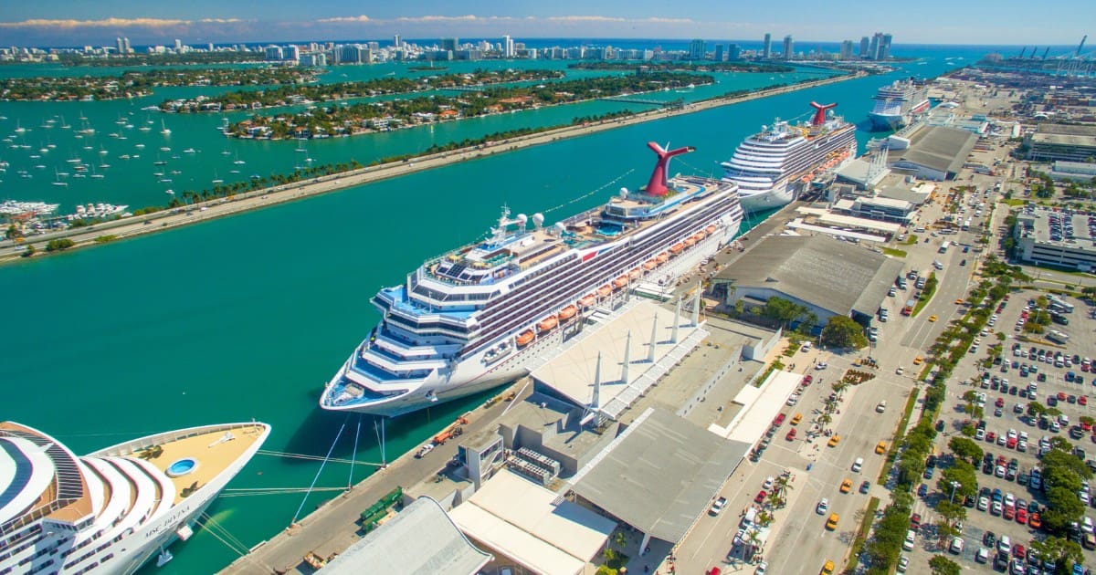 Aerial view of several hotels near Miami Cruise Port with free shuttle services.